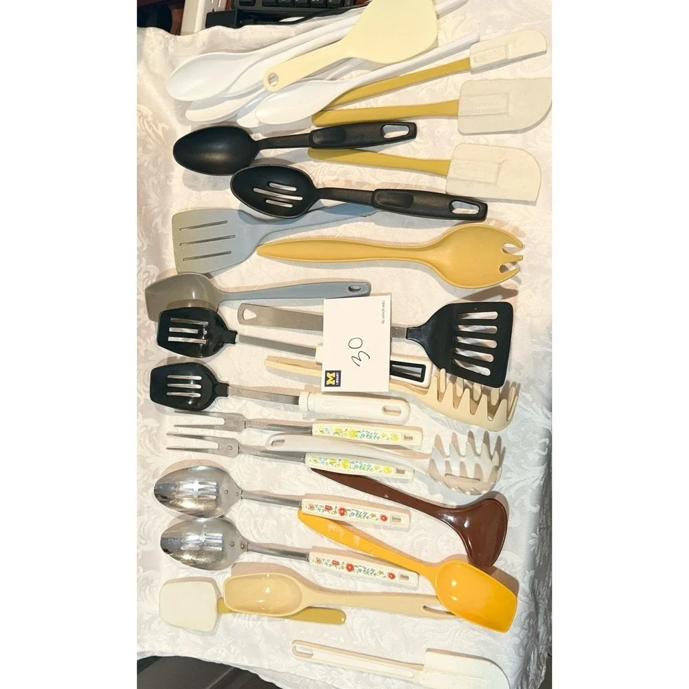 various Lit If 30 vintage Serving Utensils kitchen spoons, spatulas, servers